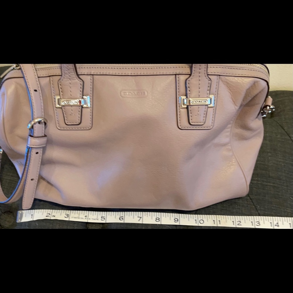 Coach duffle style purse. - Picture 6 of 7